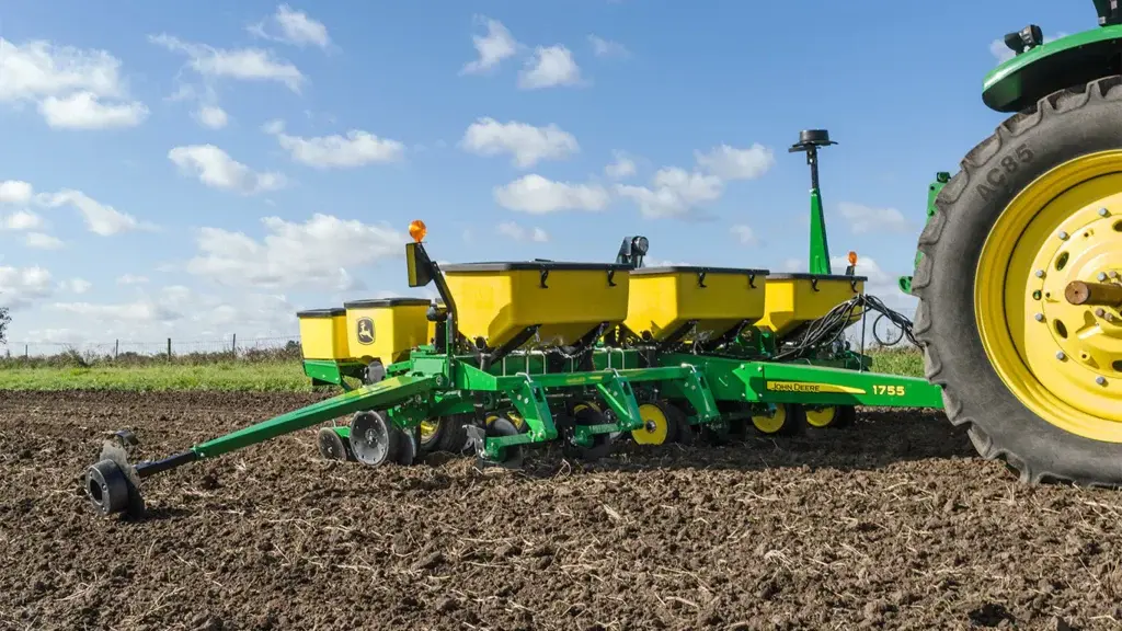 Sembradora John Deere con sistema SeedStar para monitoreo de siembra de precisión